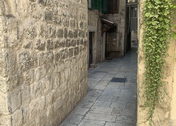 Tortosa Stari Grad * Split
