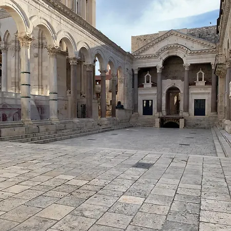 Tortosa Stari Grad * ספליט