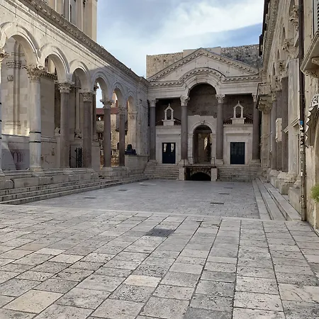 Tortosa Stari Grad * ספליט